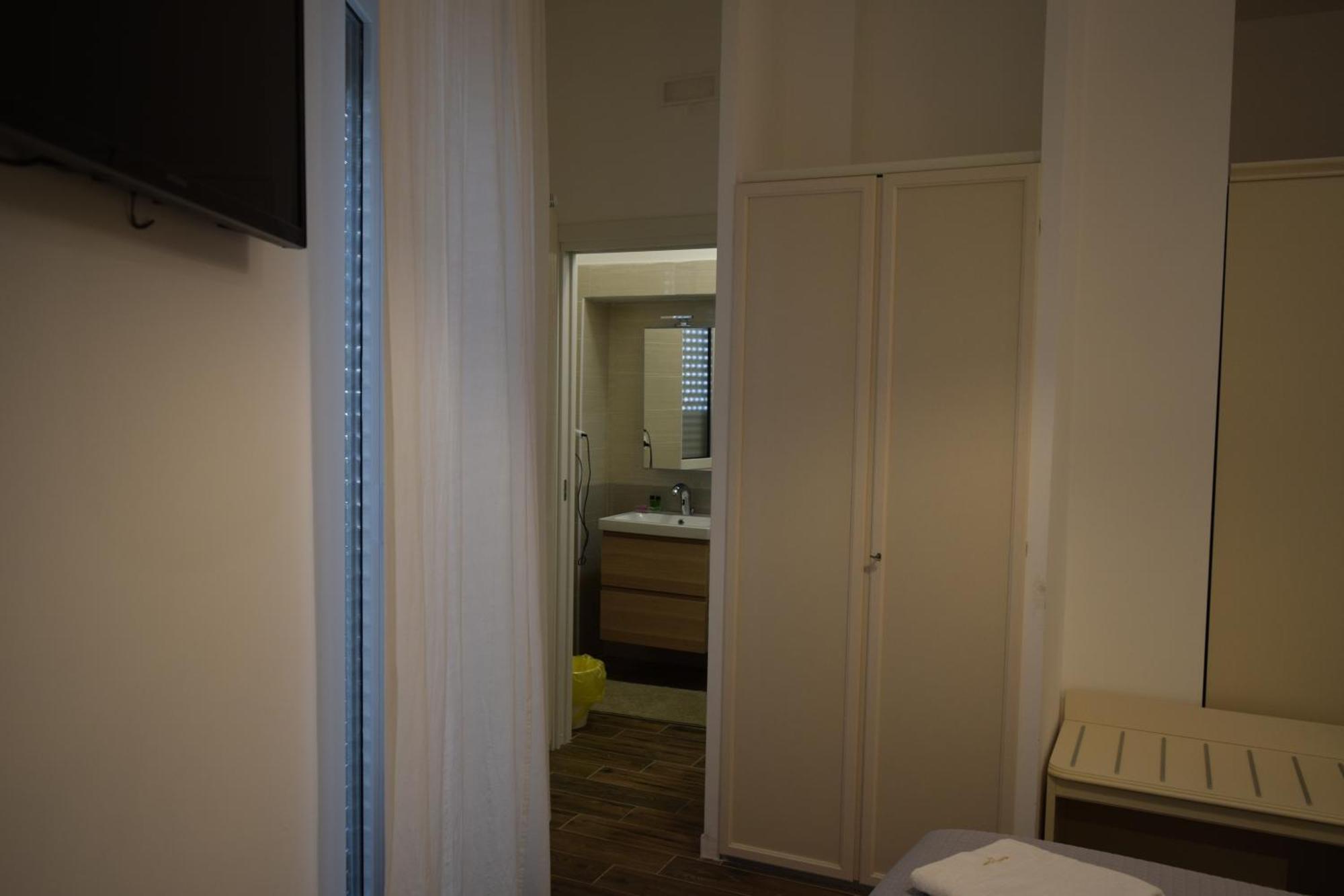 Domus Al Corso Con Servizio B&B Canosa di Puglia Extérieur photo