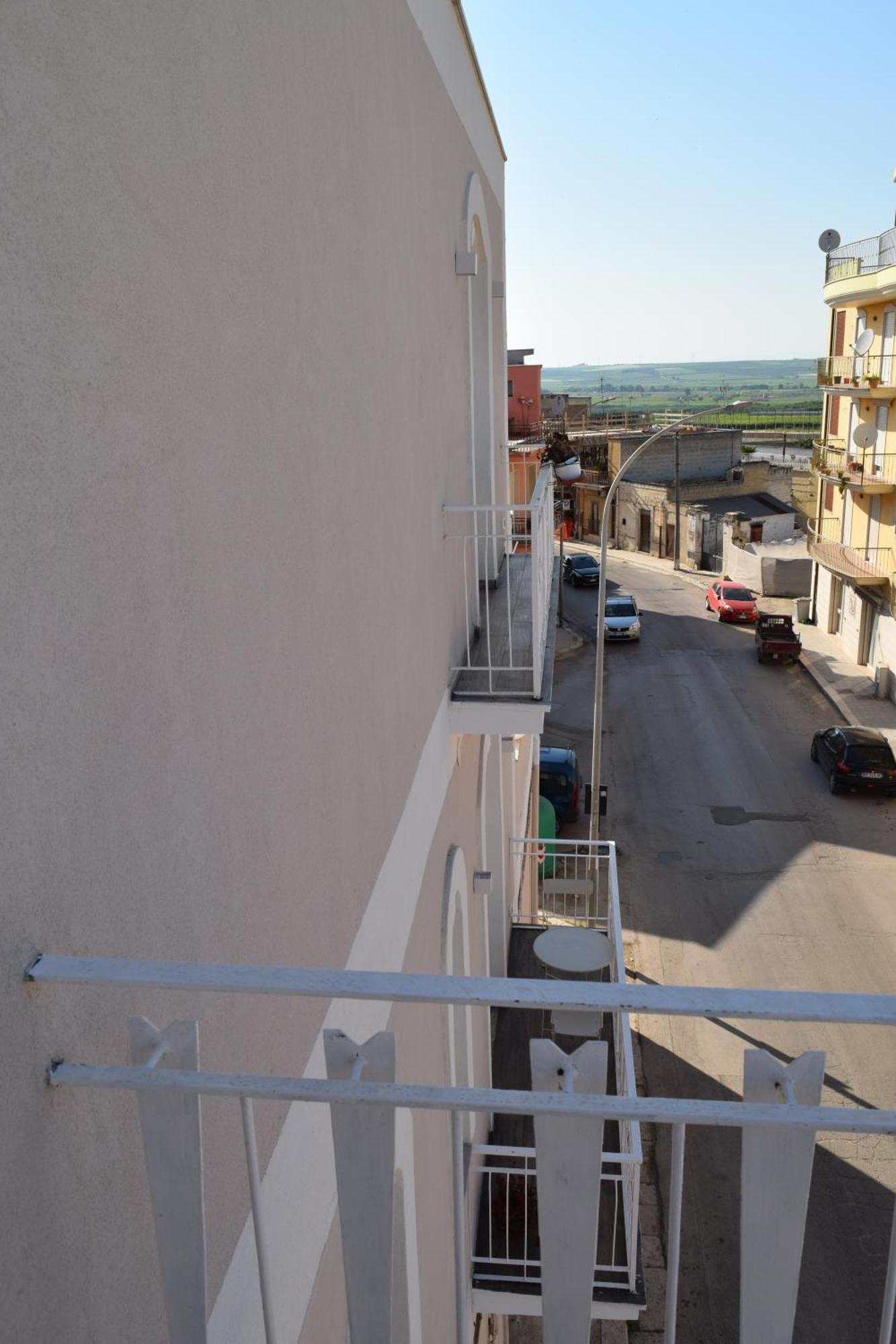Domus Al Corso Con Servizio B&B Canosa di Puglia Extérieur photo