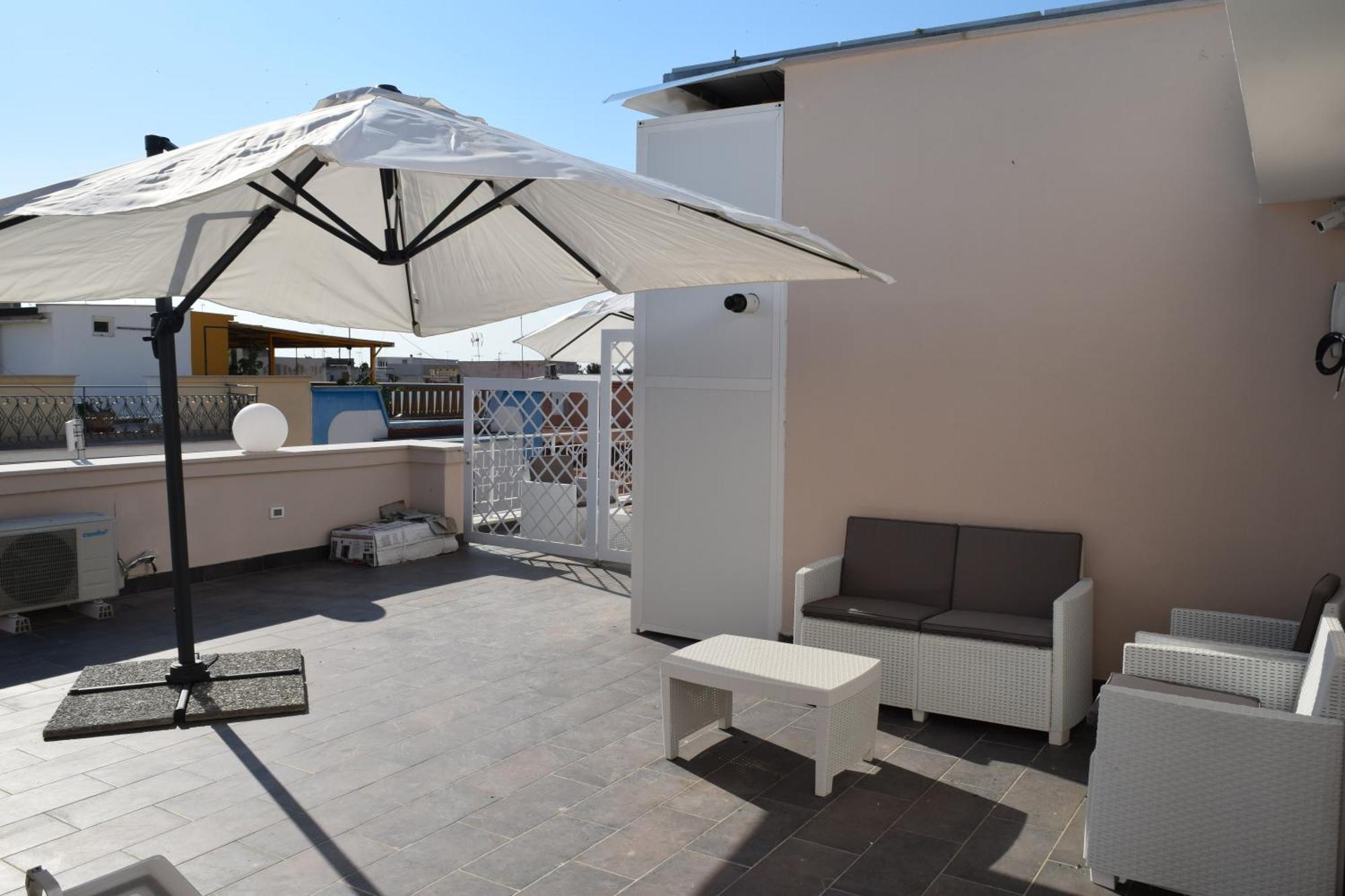 Domus Al Corso Con Servizio B&B Canosa di Puglia Extérieur photo