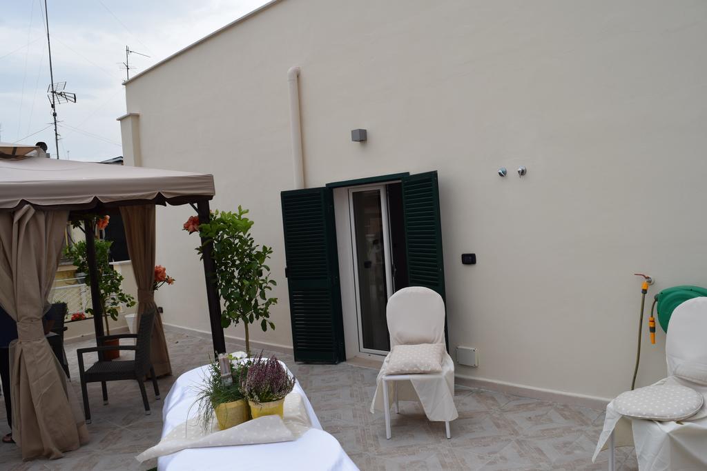 Domus Al Corso Con Servizio B&B Canosa di Puglia Extérieur photo