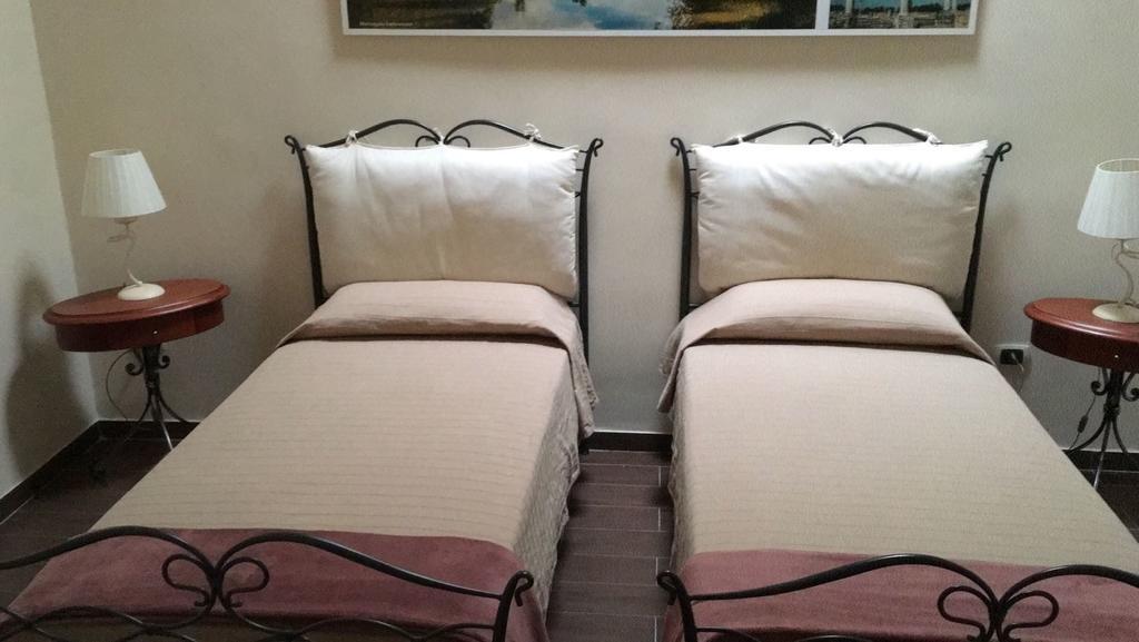 Domus Al Corso Con Servizio B&B Canosa di Puglia Extérieur photo