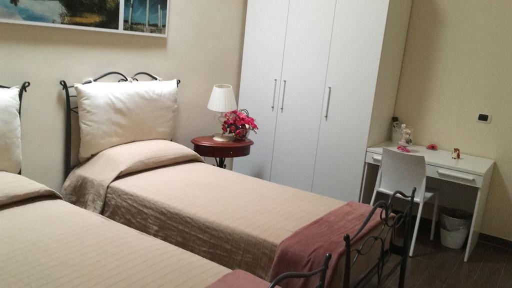 Domus Al Corso Con Servizio B&B Canosa di Puglia Extérieur photo