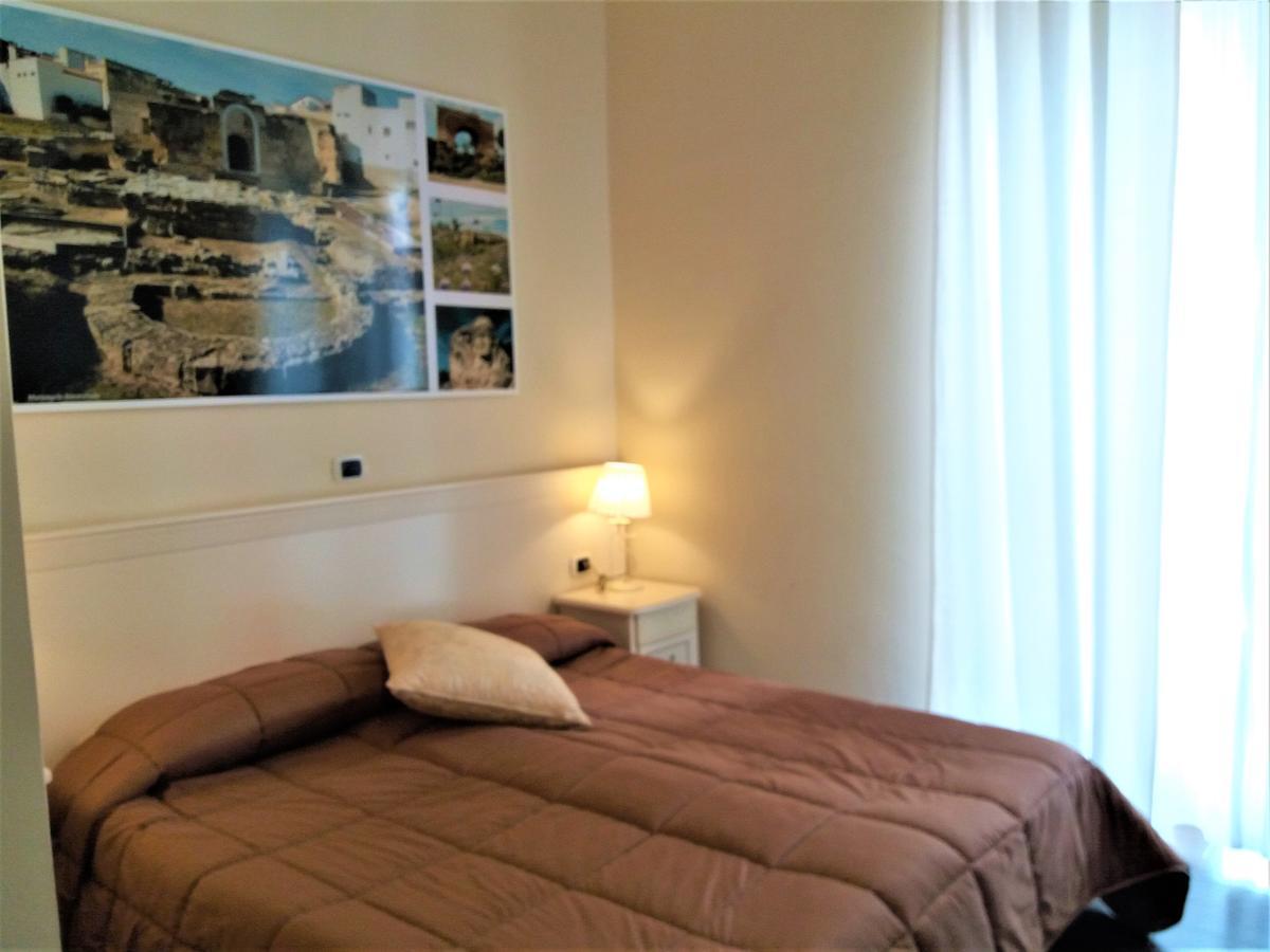 Domus Al Corso Con Servizio B&B Canosa di Puglia Extérieur photo