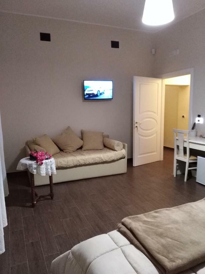 Domus Al Corso Con Servizio B&B Canosa di Puglia Extérieur photo